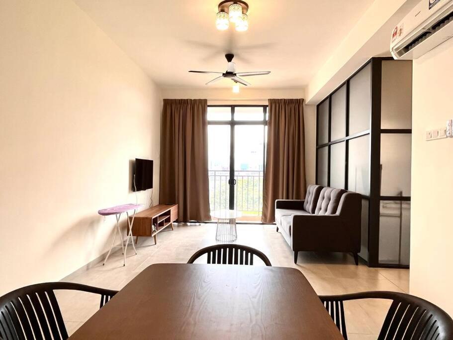 Ins Suite @ The Quartz Residence-Infinity Pool Malacca Exterior photo
